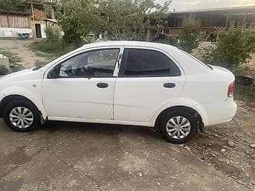 mazda cronos: Daewoo Kalos: 2004 г., Седан — 3