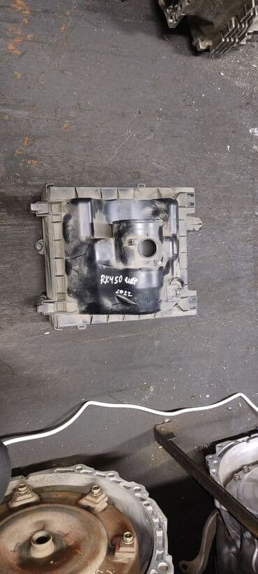 450h: Lexus RX 450h, корпус воздушного фильтра — 1