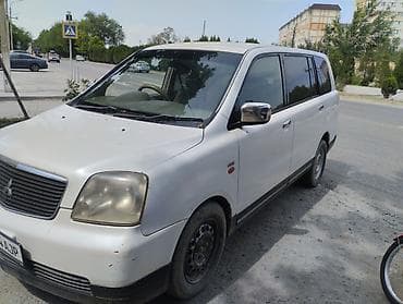 Mitsubishi Dion: 2000 г., 2 л, Автомат, Бензин, Минивэн — 3