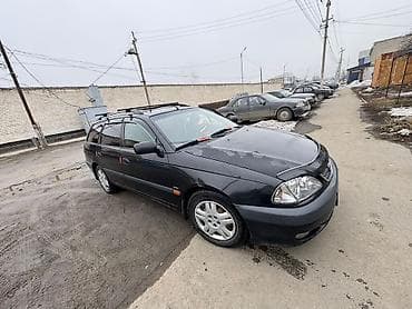 7 мест 3 ряда сидений: Toyota Avensis: 2001 г., 1.8 л, Механика, Бензин, Универсал — 5