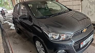 Chevrolet Spark: 2016 г., 0.1 л, Вариатор, Бензин, Хэтчбэк