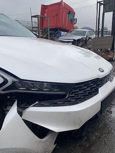 под восстановление: Kia K5: 2020 г., 2 л, Типтроник, Газ, Седан — 2