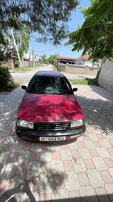 Volkswagen Vento: 1994 г., 1.8 л, Кол менен иштөөчү, Бензин, Седан — 8