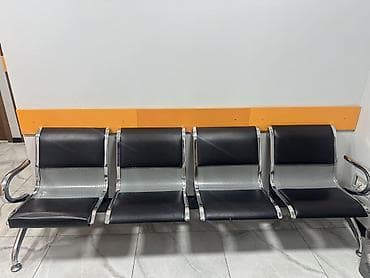Кеңсе үчүн диван, түсү - Кара