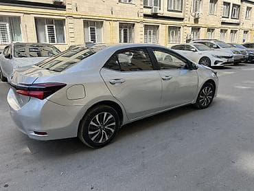 lexus g: Toyota Corolla: 2019 г., 1.8 л, Вариатор, Электромобиль, Седан — 4