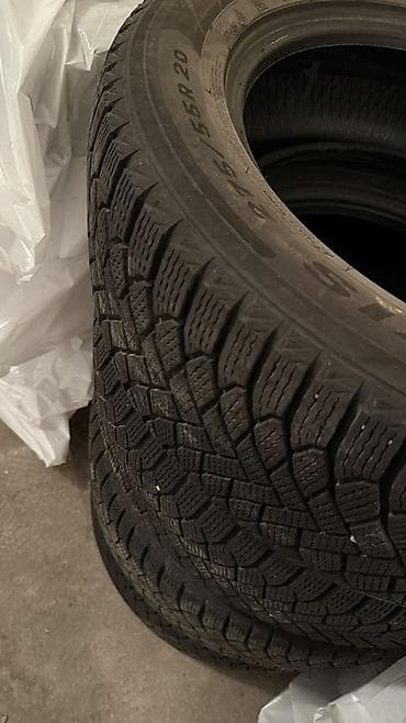 материал ева: Шины 275 / 55 / R 20, Зима, Комплект, Внедорожные (АТ/МТ), Maxxis — 2