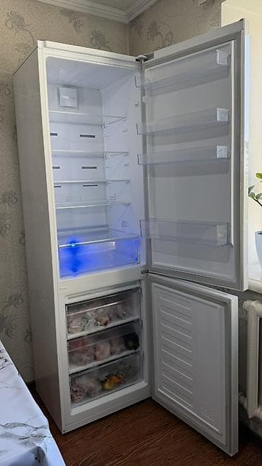 Холодильник Beko, Б/у, Двухкамерный, Total no frost, 60 * 197 * 55 — 2