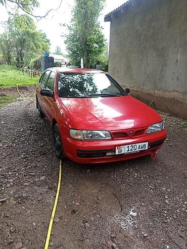 Nissan Primera: 1995 г., 2 л, Автомат, Бензин, Седан