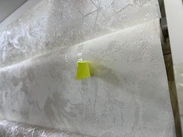 Рулонные шторы «Зебра» (день-ночь), белые с фактурным жаккардовым