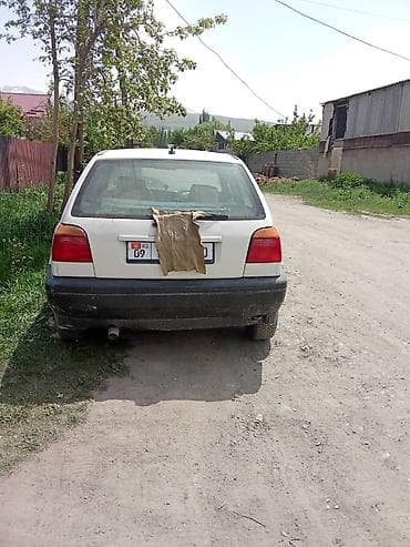 Volkswagen: Volkswagen Golf: 1994 г., 1.8 л, Механика, Бензин, Хэтчбэк — 3