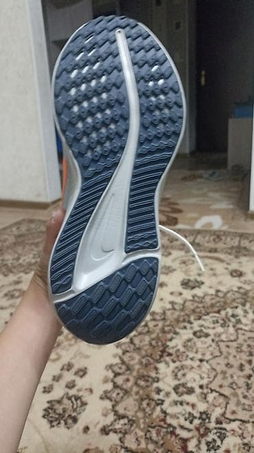 hoka кроссовки: Кроссовки Nike для бега Модель: Nike Winflo 8 (код на язычке — 3