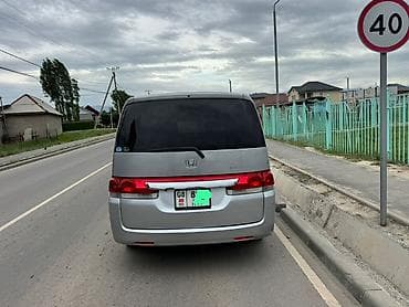 степ спада капот: Honda Stepwgn: 2005 г., 2 л, Автомат, Газ, Минивэн — 1
