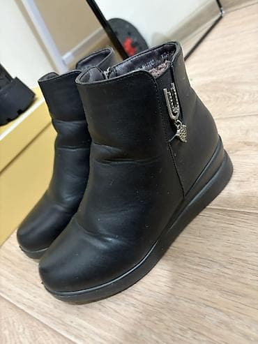 обувь 27 размер: Ботинки, 36.5, 37, 38, Michael Kors, Б/у, цвет - Черный, Самовывоз — 3