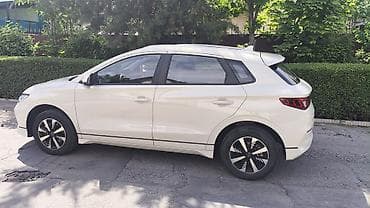 BYD: BYD E2: 2023 г., 0.1 л, Робот, Электромобиль, Хэтчбэк — 4