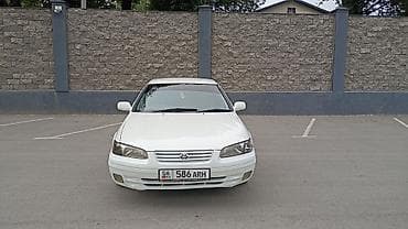 Toyota Camry: 1997 г., 2.2 л, Автомат, Бензин, Седан