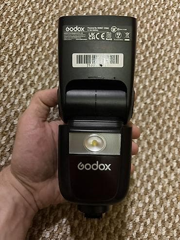 Продам набор в идеальном состоянии: Вспышка Godox V860III S для камер