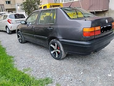 fit 2008: Volkswagen Vento: 1993 г., 1.8 л, Ручные, Бензин, Седан — 4