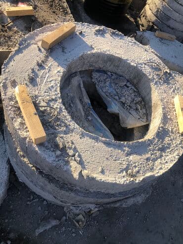 Крышка под люк 🕳 
Диаметр 110см
Высота 15см 
Нагрузка до 2 тонн