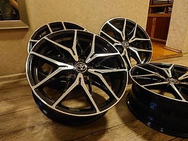 r16 215x55: Диски R 18 Toyota, Комплект, отверстий - 5, Новый — 1