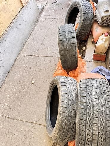 bmw r16: Зимние шины 215/55 R17 94T, комплект из 3шт. Всего 4штуки но одно брак — 3