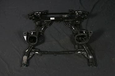 х5: Передняя балка, подрамник на BMW x5 E70 В отличном состоянии — 3
