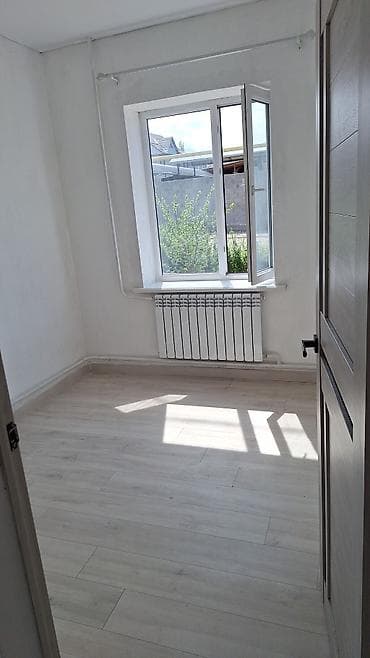 квартира ик: Сдаю дом 2 комнаты отдельно сан узел и кухня. в стоимость аренды — 4