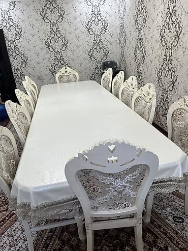 Стол и стул для зала, Б/у, Самовывоз, цвет - Бежевый