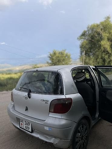 Продажа авто: Toyota Yaris: 2000 г., 1.3 л, Автомат, Бензин, Хэтчбэк — 7