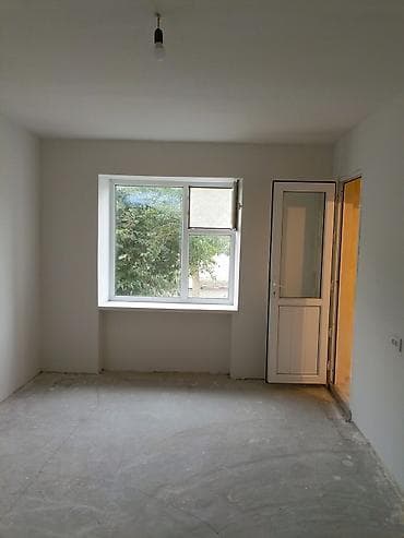 фучика 18 а: 3 комнаты, 56 м², 105 серия, 1 этаж, ПСО (под самоотделку) — 1