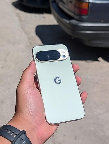 google p: Google Pixel 10 Pro, Б/у, 256 ГБ, цвет - Зеленый, 1 SIM, eSIM — 1