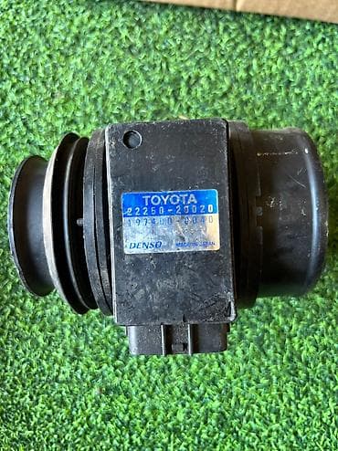 surf: ДАТЧИК РАСХОДА ВОЗДУХА ТОЙЕТА СУРФ VZN 130/3.0 бензинПРИВОЗНОЙ — 1