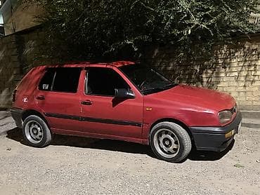 Продажа авто: Volkswagen Golf: 1993 г., 1.6 л, Механика, Бензин, Хэтчбэк — 2