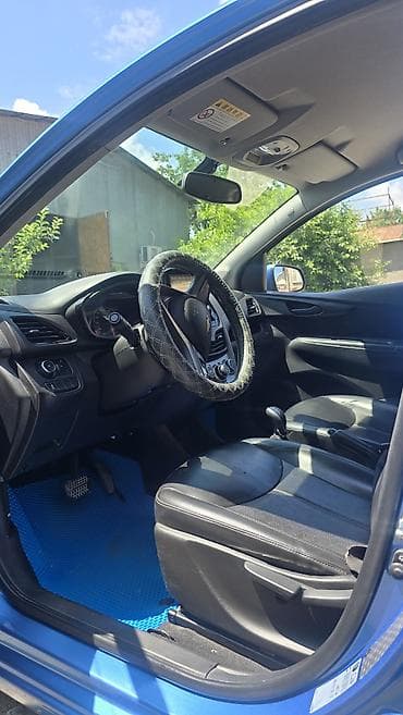 mini coper: Chevrolet Spark: 2016 г., 1 л, Робот, Бензин, Хэтчбэк — 3