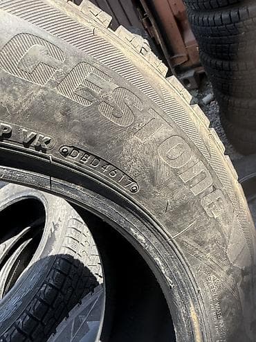 65: Шины 235 / 65 / R 18, Зима, Б/у, Комплект, Легковые, Япония, Bridgestone — 4