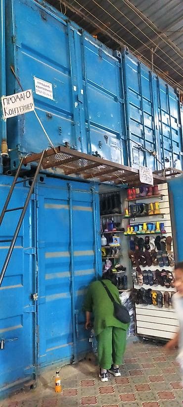Продаётся металлический морской контейнер (синий), переоборудованный — 1