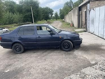 Volkswagen: Volkswagen Vento: 1992 г., 2 л, Кол менен иштөөчү, Бензин — 7