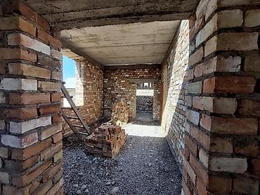 цум сдаю: Продаю 2х этажный дом (коробка 13.5х8) Участок 6.37 правильный формы — 3