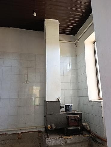 модульные дома: Продаётся жилой дом с просторной крытой площадкой для автомобиля. Дом — 4
