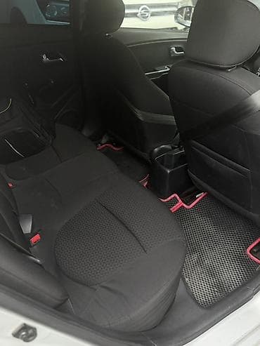 продажа авто ваз 2106: Kia Rio: 2016 г., 1.6 л, Автомат, Бензин, Седан — 8