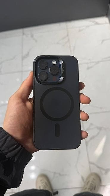 ipod 6: IPhone 15 Pro, Б/у, 256 ГБ, Синий, Чехол, 95 % — 1