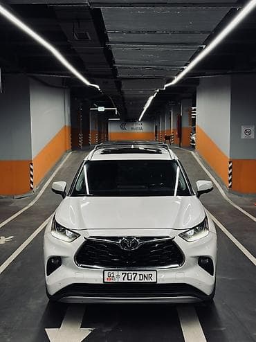 highlander platinum: Toyota Highlander: 2023 г., 2.4 л, Бензин, Кроссовер — 1