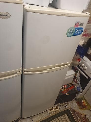 Холодильник Electrolux, Двухкамерный, No frost