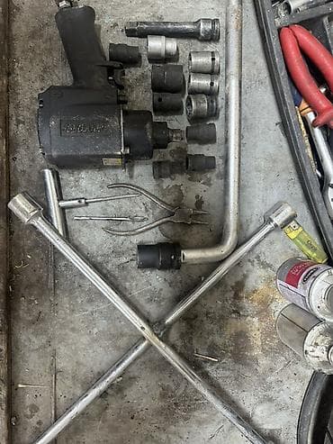 corolla runx: Шиномонтаж — Оборудование: +Компрессор — 5