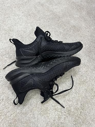 Кроссовки, 37, 37.5, Nike, Б/у, цвет - Черный, Платная доставка