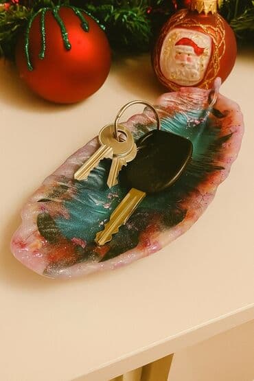 декоротивная: Декоративные подставка из эпоксидной смолы в форме пера. - Ручная — 1