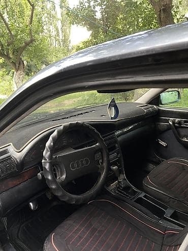мерседес бенз а: Audi 100: 1991 г., Механика, Седан — 4