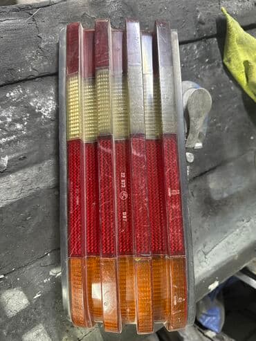 Задний правый стоп-сигнал Mercedes-Benz Б/у, Оригинал, Германия at lalafo.kg Задний правый стоп-сигнал Mercedes-Benz Б/у, Оригинал, Германия