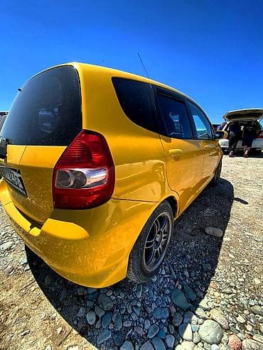 golf 3: Honda Fit: 2006 г., 1.4 л, Вариатор, Бензин, Хэтчбэк — 2