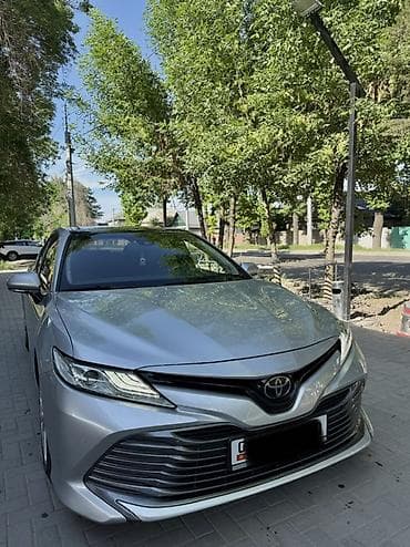 chevrolet comaro: Toyota Camry: 2018 г., 2.5 л, Автомат, Бензин, Седан — 3