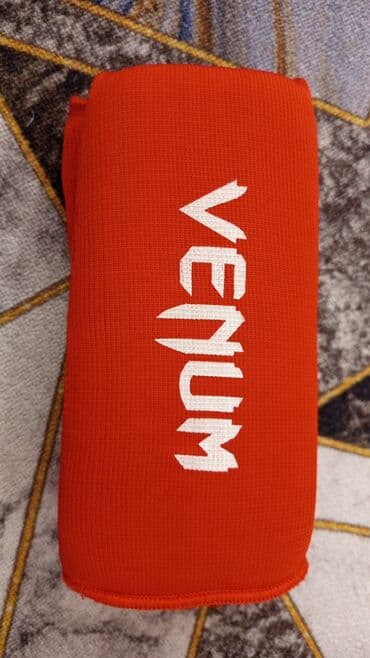 манекены для борьбы: Эластичные щитки для голени и подъёма стопы Venum - Тип: мягкие щитки — 2